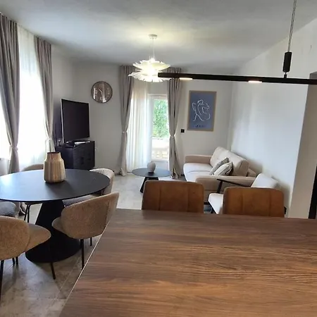 Vicia Faba Apartment
